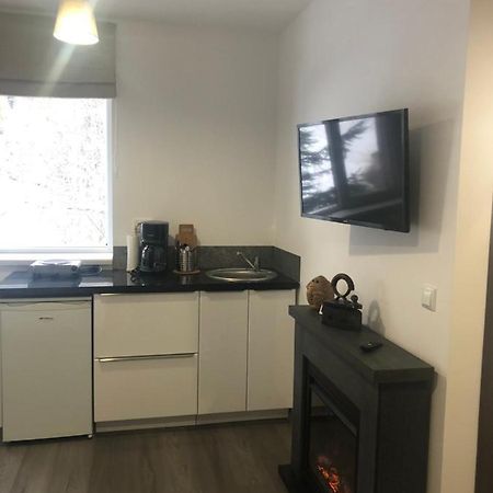 Garsoniera La Munte Apartment Азуга Екстериор снимка